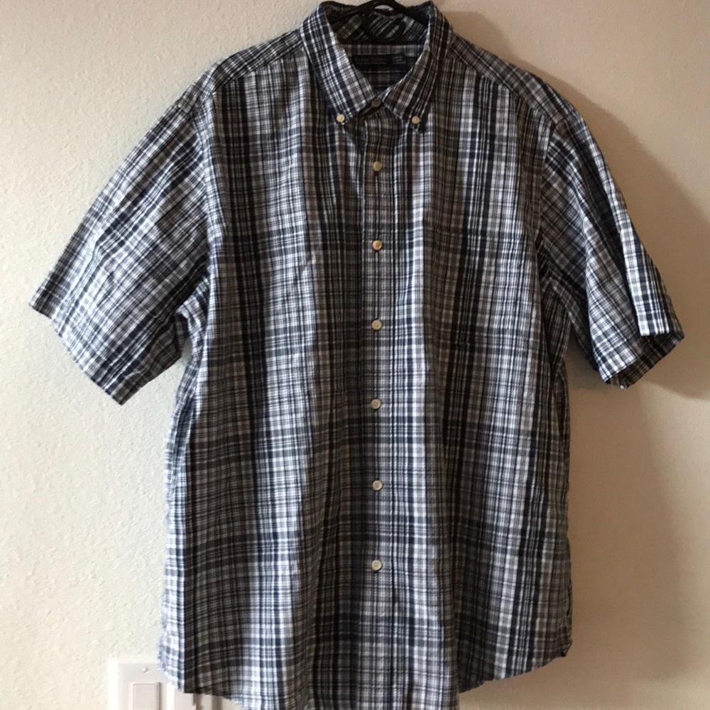 Men’s SS XL Navy/Wht pattern button down shirt